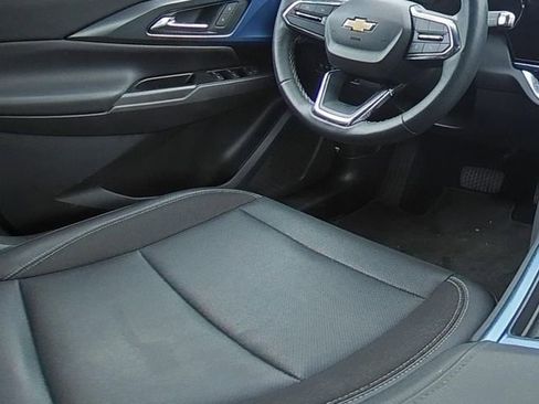 Used 2025 Chevrolet Equinox EV LT w/ Convenience Package FWD image 20