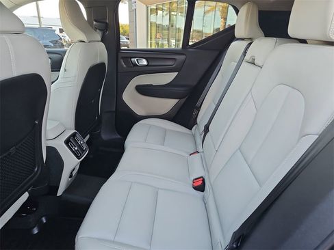 Used 2025 Volvo XC40 B5 Ultra w/ Protection Package Premier image 16