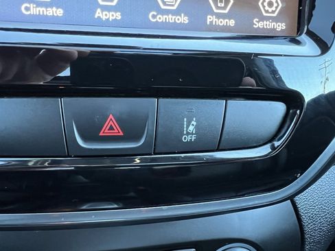 Used 2022 Jeep Cherokee Limited w/ Mopar Interior Package image 37