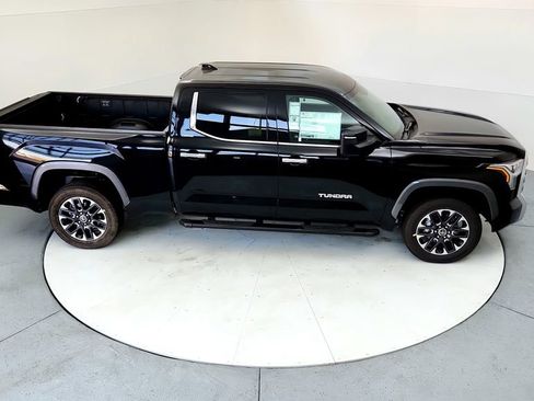 Used 2023 Toyota Tundra Limited AWD/4WD image 20