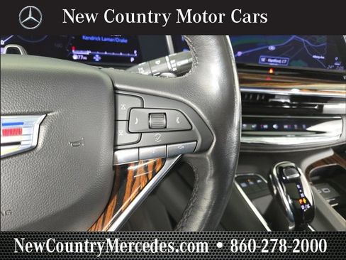 Used 2023 Cadillac Escalade Premium Luxury w/ Performance Package image 25