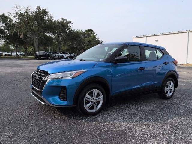 Certified 2025 Nissan Kicks Play S FWD image 8