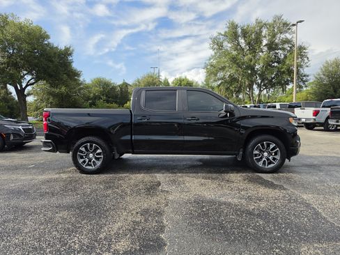 Used 2023 Chevrolet Silverado 1500 RST AWD/4WD image 3
