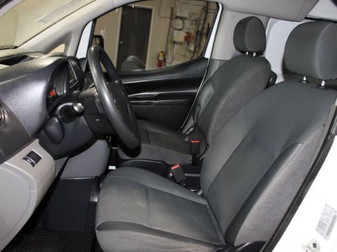 Used 2021 Nissan NV200 S FWD image 16