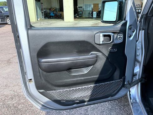 Certified 2020 Jeep Wrangler Sport image 10