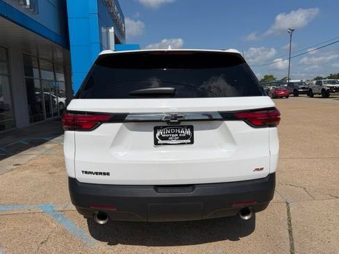 Used 2023 Chevrolet Traverse RS FWD image 4