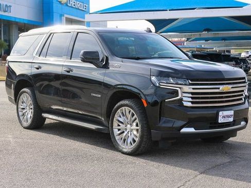 Used 2024 Chevrolet Tahoe High Country AWD/4WD image 1