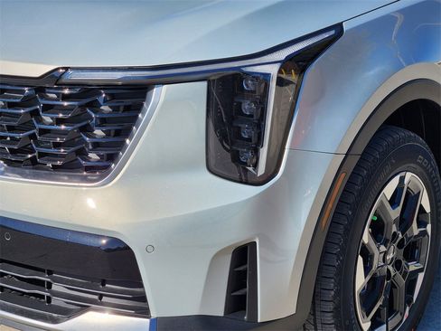 New 2026 Kia Sorento S image 6
