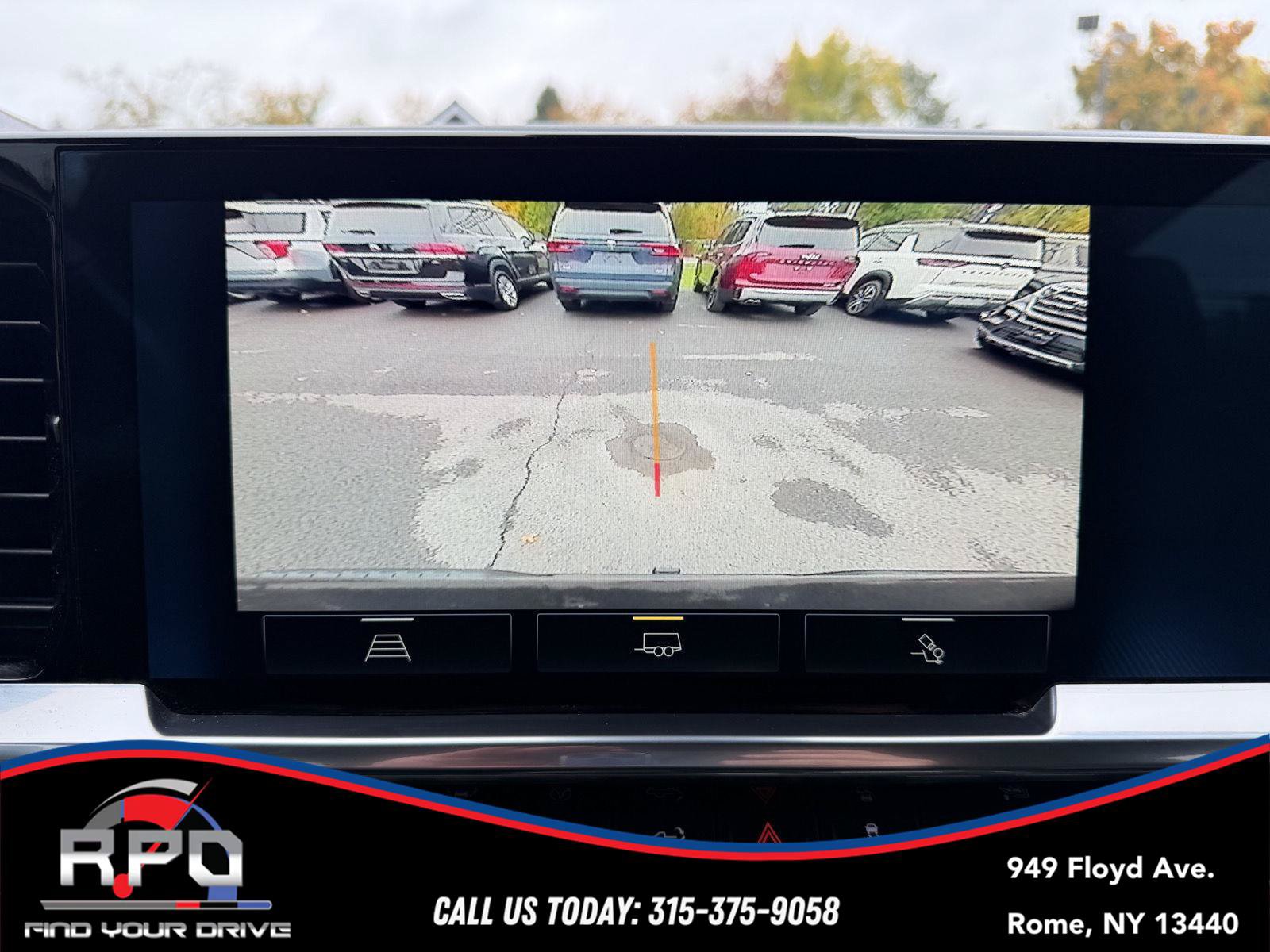 Used 2023 Chevrolet Silverado 1500 RST w/ Redline Edition AWD/4WD image 23