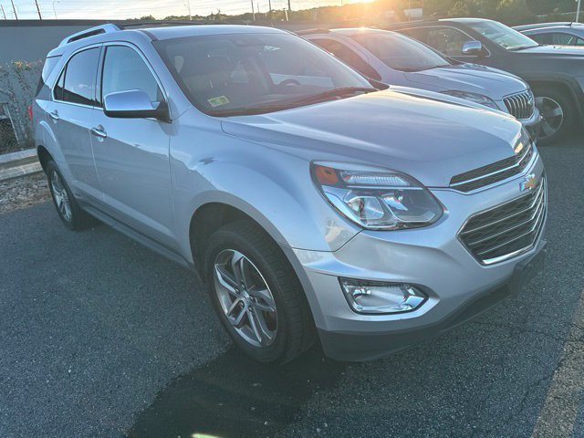 Used 2017 Chevrolet Equinox Premier w/ Enhanced Convenience Package AWD/4WD image 2