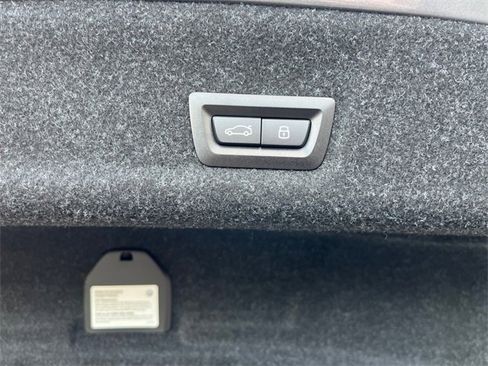 New 2026 BMW 330i xDrive 330i xDrive w/ Premium Package image 32