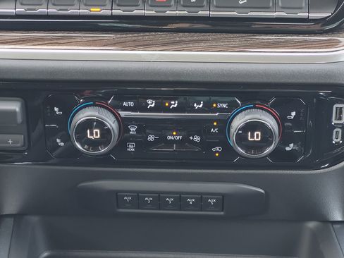 New 2025 Chevrolet Silverado 2500 LT w/ Z71 Chrome Sport Edition image 16