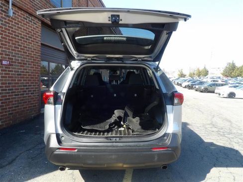 Used 2021 Toyota RAV4 LE w/ Carpet Mat Package (TMS) image 15