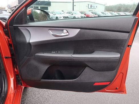 Used 2023 Kia Forte LXS image 19