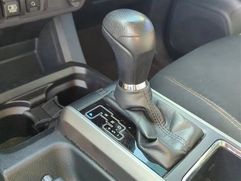 Used 2018 Toyota Tacoma SR5 image 21