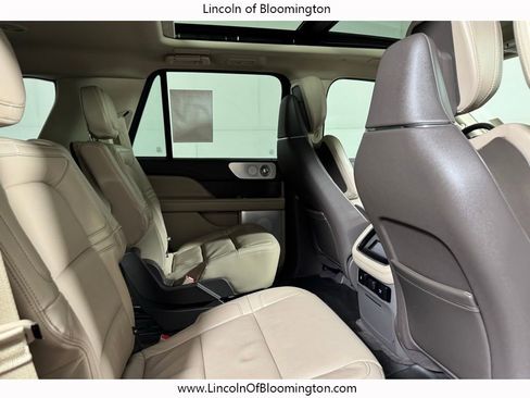 Used 2024 Lincoln Navigator Reserve AWD/4WD image 19