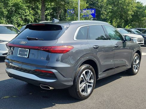 Used 2025 Audi Q5 Premium w/ Convenience Package AWD/4WD image 12