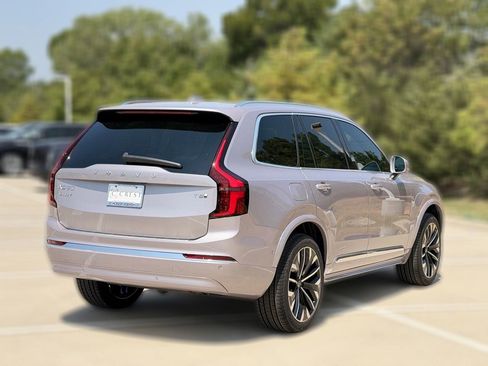 New 2026 Volvo XC90 T8 Plus w/ Protection Package Premier AWD/4WD image 6