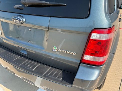Used 2011 Ford Escape 4WD Hybrid image 30
