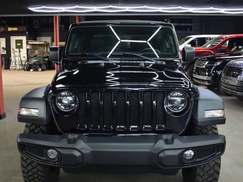 Used 2021 Jeep Wrangler Sport AWD/4WD image 2
