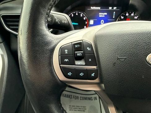 Used 2022 Ford Explorer XLT w/ Equipment Group 202A AWD/4WD image 12