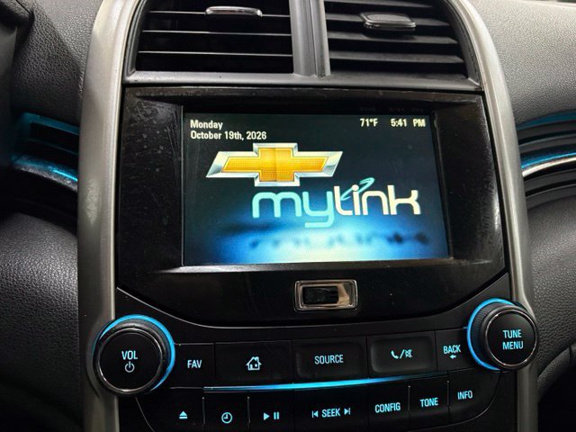 Used 2015 Chevrolet Malibu LT FWD image 27