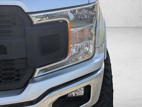 Used 2018 Ford F150 Lariat image 9