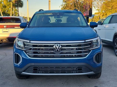New 2026 Volkswagen Atlas SE image 2