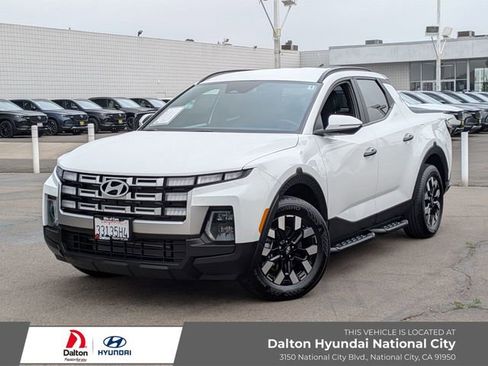 Used 2025 Hyundai Santa Cruz SEL FWD image 1