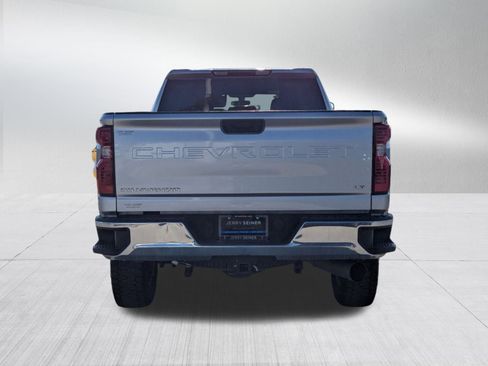 Certified 2022 Chevrolet Silverado 3500 LT w/ Convenience Package image 5