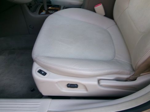 Used 2005 Chevrolet Malibu LT image 13