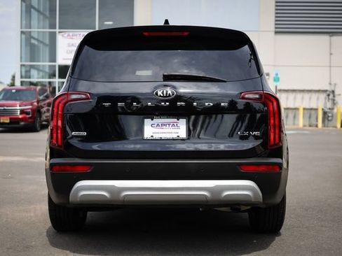 Used 2021 Kia Telluride LX AWD/4WD image 11