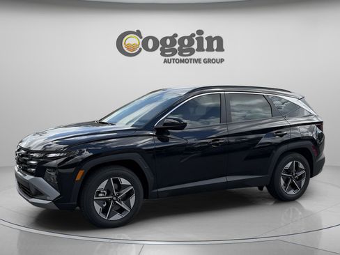 New 2026 Hyundai Tucson SEL FWD image 1