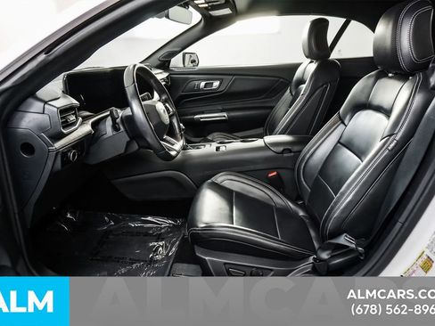 Used 2025 Ford Mustang Premium RWD image 25