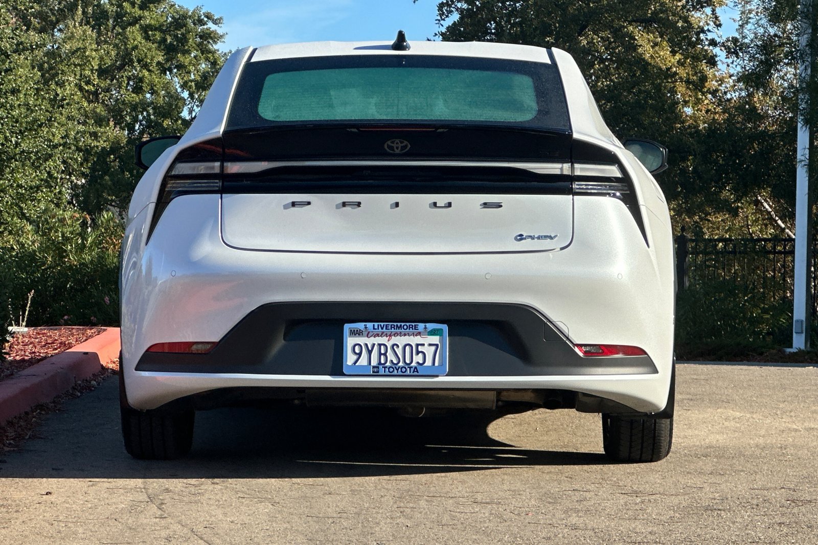 Certified 2026 Toyota Prius Plug-In Hybrid FWD image 5