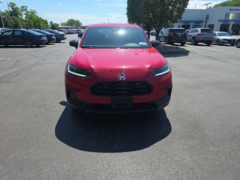 Certified 2025 Honda HR-V Sport image 2