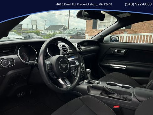 Used 2022 Ford Mustang GT w/ GT Performance Package RWD image 11