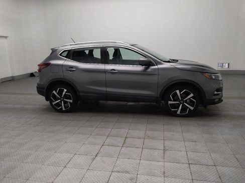 Used 2020 Nissan Rogue Sport SL w/ Premium Package image 11