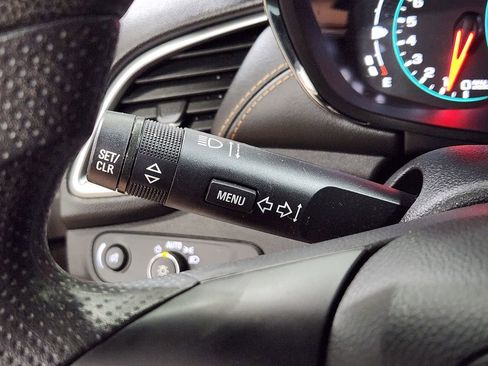 Used 2022 Chevrolet Trax LS w/ Tint and Cruise Package image 49