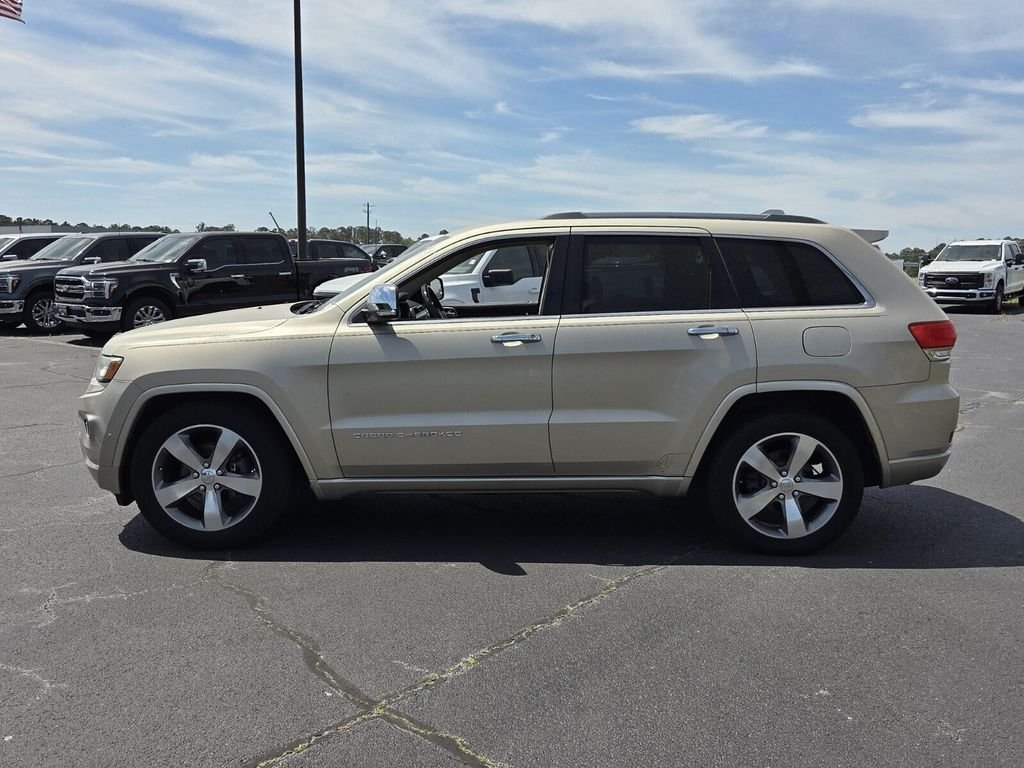 Used 2014 Jeep Grand Cherokee Overland w/ Advanced Technology Group RWD image 4