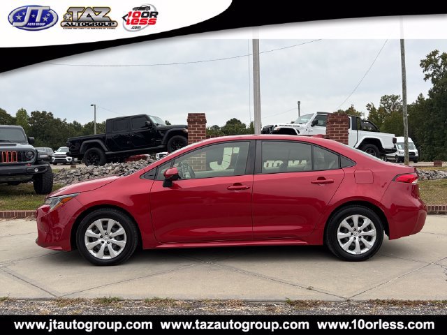Used 2021 Toyota Corolla LE FWD image 4