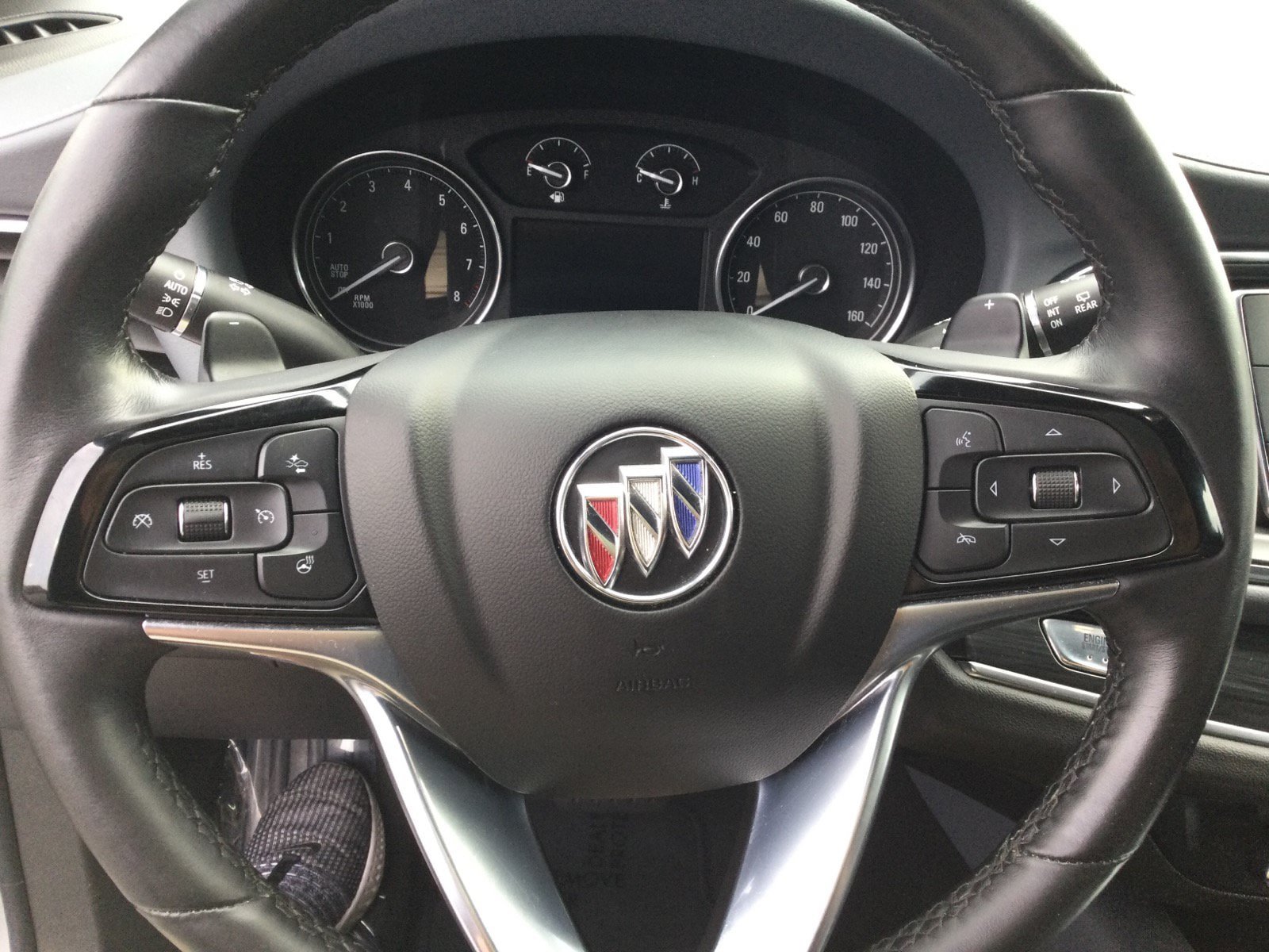 Used 2023 Buick Enclave Essence w/ Experience Buick Package FWD image 16