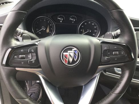 Used 2023 Buick Enclave Essence w/ Experience Buick Package FWD image 16