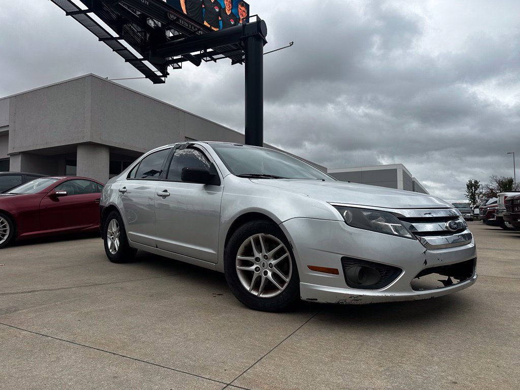 Used 2011 Ford Fusion S FWD image 2