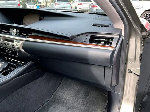 Used 2016 Lexus ES 350 image 17