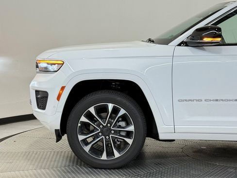 New 2025 Jeep Grand Cherokee Overland w/ Adv Protech Group III image 4
