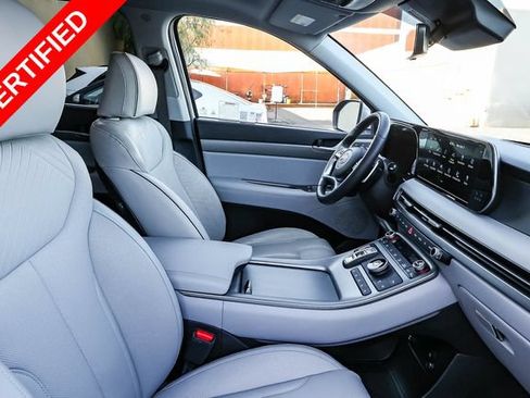Certified 2025 Hyundai Palisade SEL FWD image 18