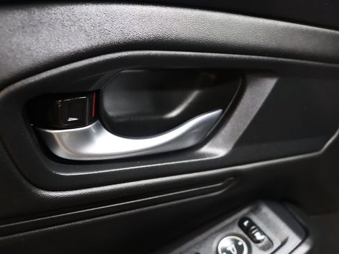 Used 2025 Honda Accord SE image 26