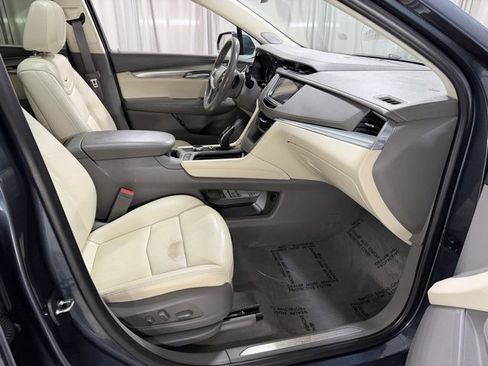 Used 2020 Cadillac XT5 Premium Luxury image 7