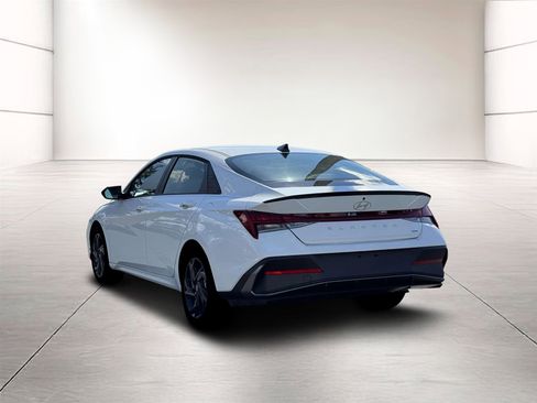 New 2026 Hyundai Elantra Sport FWD image 5